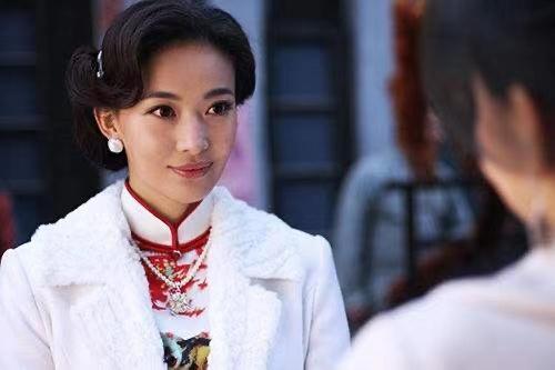 隐秘而伟大又火一角儿曾因安家被骂惨18年终于熬出头