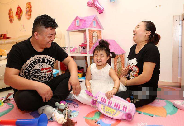 当年的"东北小妞"李欣蕊,5岁身高仅0.9米,瘦下来后让人认不出
