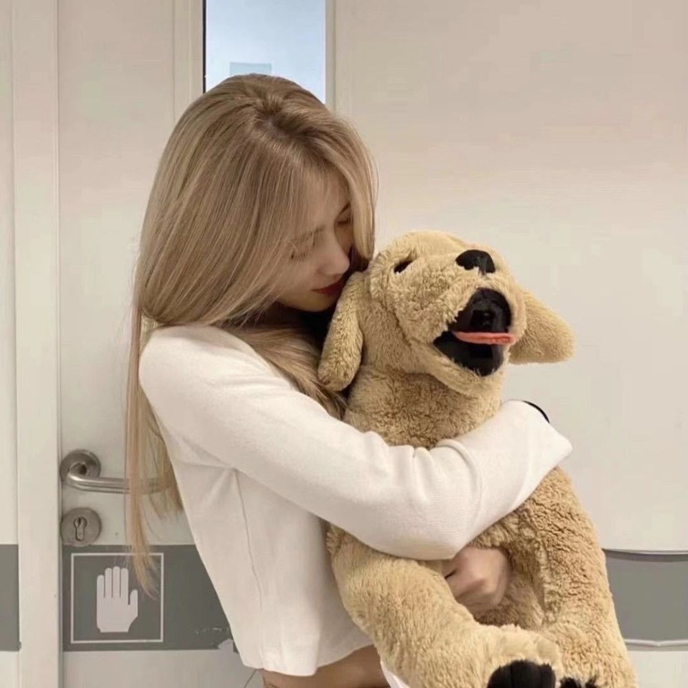 冬季高级温柔女头像