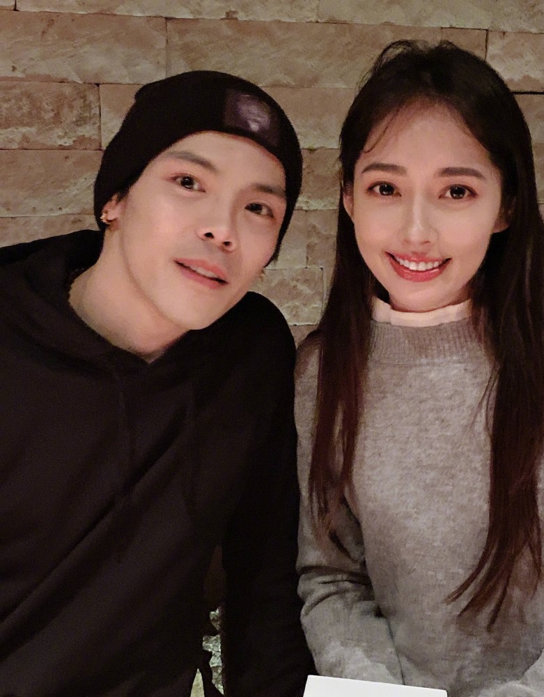 郭碧婷|向太晒向佐郭碧婷豪宅，全文强调向佐喜好，未提郭碧婷被网友质疑