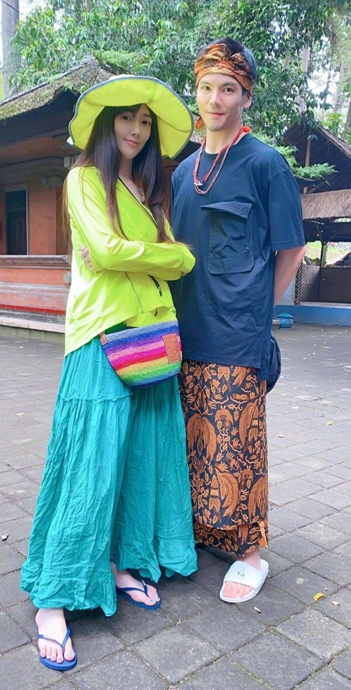 郭碧婷|向太晒向佐郭碧婷豪宅，全文强调向佐喜好，未提郭碧婷被网友质疑