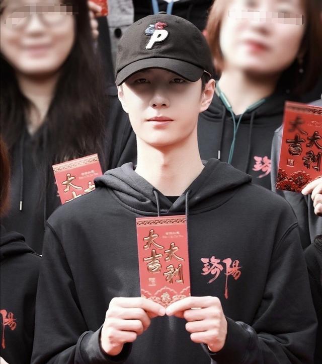 风起洛阳|黄轩古装新剧开机，群众演员就有25000人次，网友：大场面呀