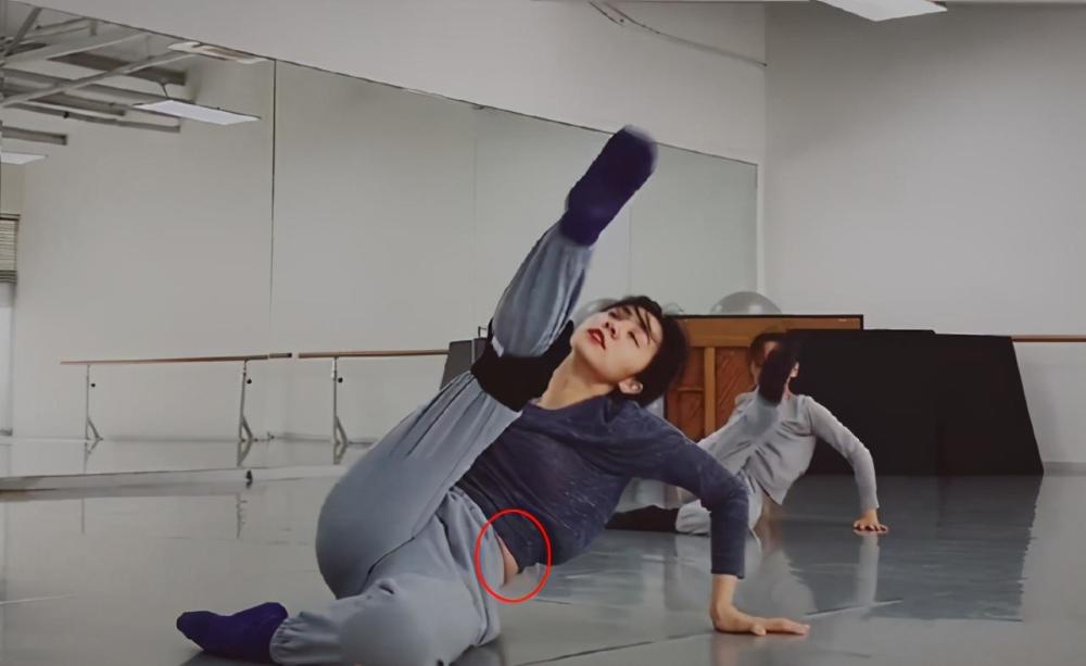 黄磊|宠妻狂魔！黄磊深夜为孙莉做宵夜，老夫老妻小日子充满仪式感