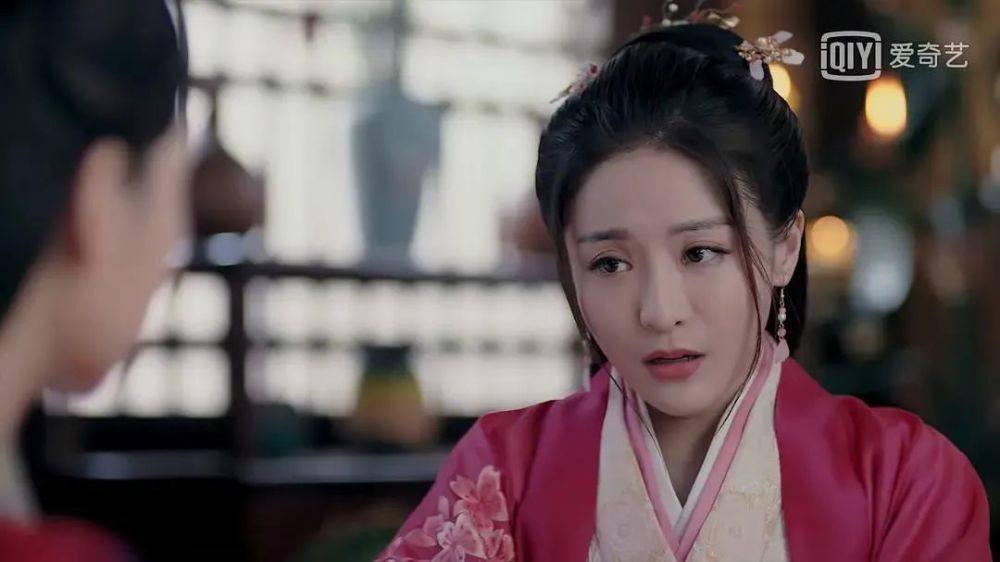 张柏芝|她的脸变化可真大……