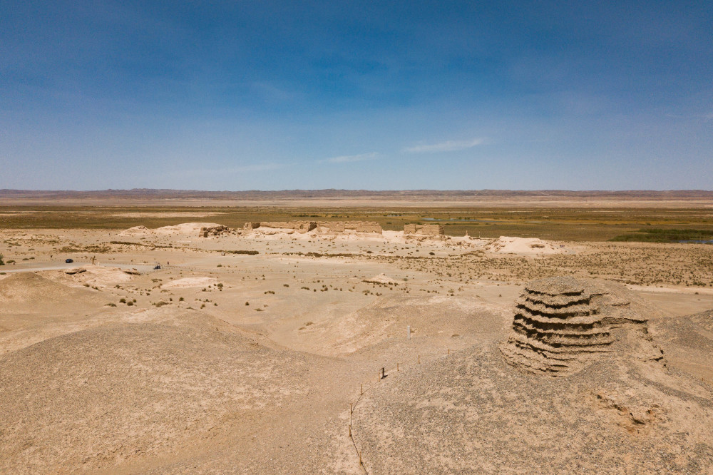 甘肃西北的戈壁滩中,有一座跨越两千年的建筑,是汉朝时的边检站_腾讯