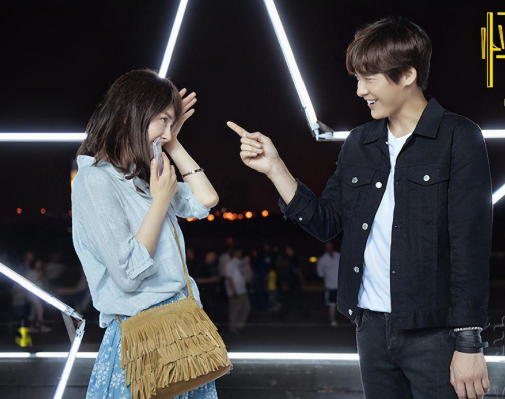 李易峰|李易峰仍被传和杨幂领证靠女人走红？他辟谣后潜心蛰伏，用实力正名