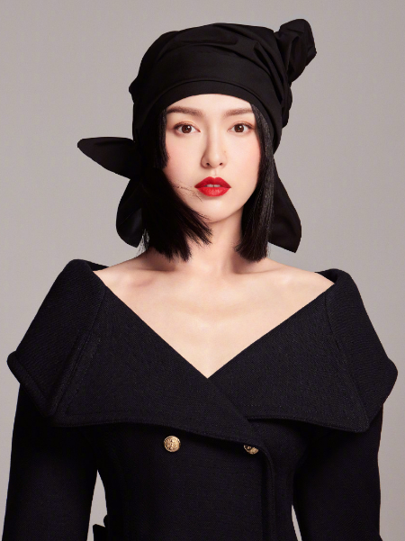 唐嫣|唐嫣自曝与罗晋相处细节：开着视频看对方吃饭，吃宵夜还要打电话