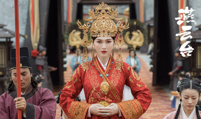 唐嫣|唐嫣cue罗晋为“家属”，吃饭时视频被老公调侃是吃播，满脸幸福