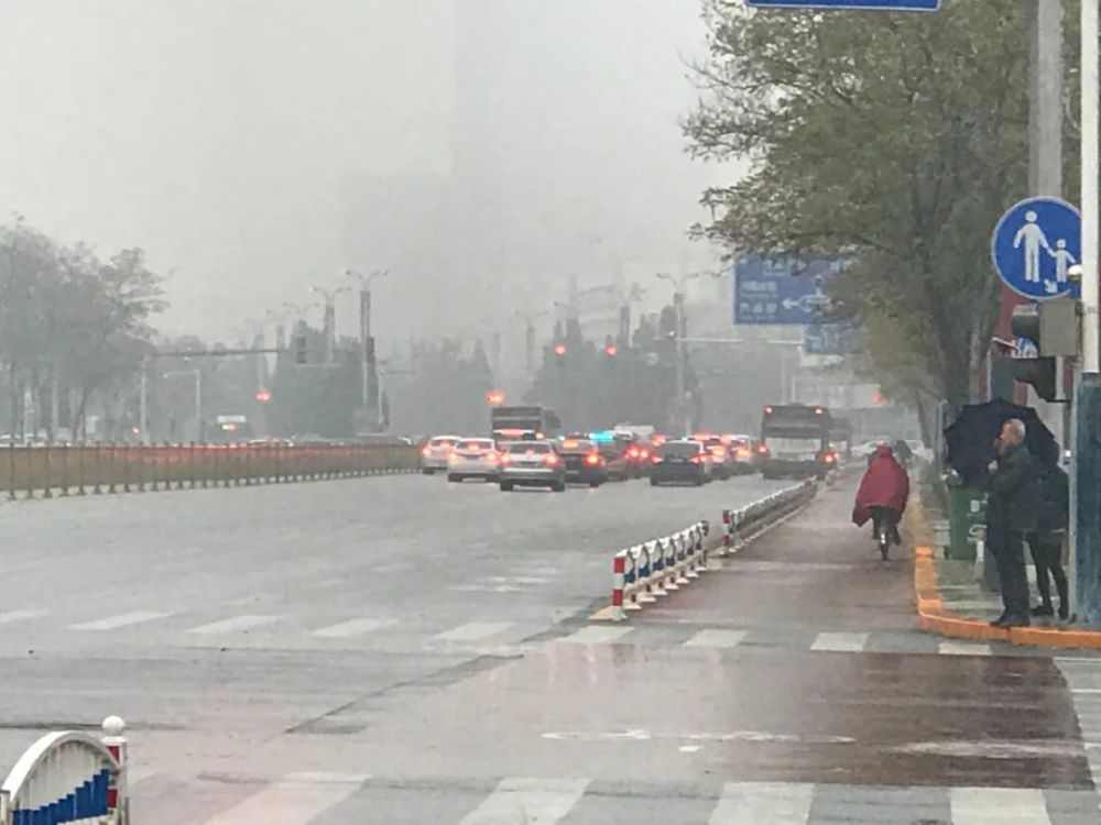 降温|暴雪预警升级为橙色！中东部有大范围雨雪降温过程