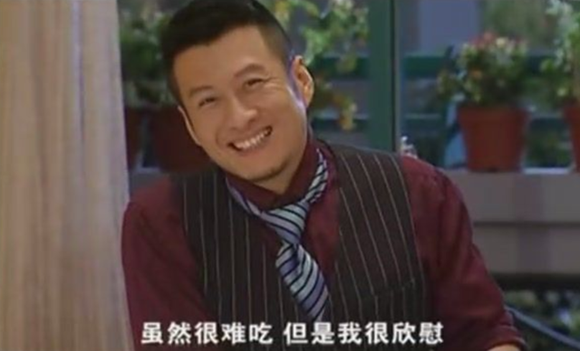 孙兴|57岁孙兴豪华游艇上打碟，大胆站甲板边缘摇摆，造型狂野毫无顾忌