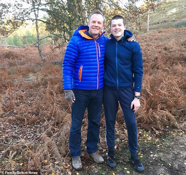 疫情导致考试被取消,英国一富二代高中生无法接受,进入森林后上吊身亡