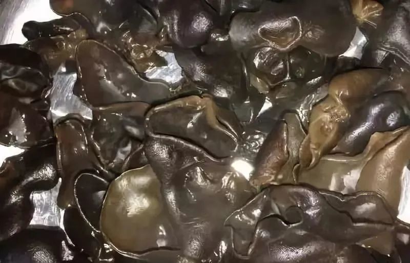 没洗干净的筷子