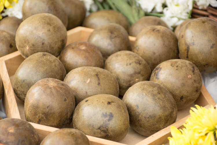 罗汉果|用罗汉果泡水，3个好处显而易见！不过医生提醒：不是人人适合