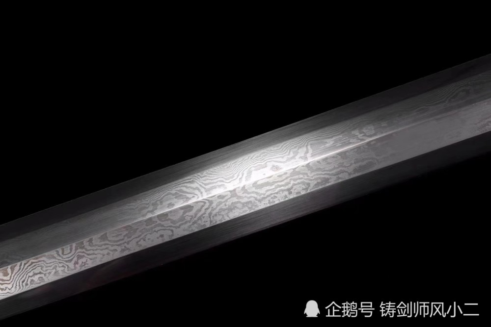 龙神剑百炼钢手工折叠锻打