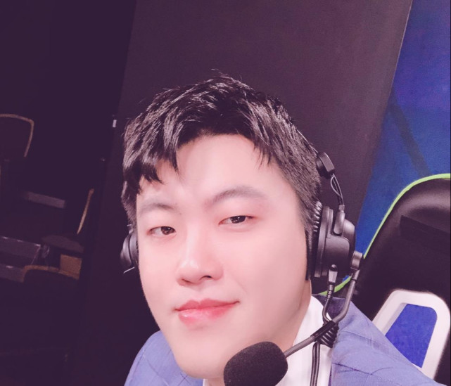 王者荣耀路人王入骨打上巅峰赛第一天美一封邮件让他傻眼网友吵翻了天