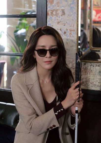 未能陪男友过圣诞张曦雯闻绯闻当笑话