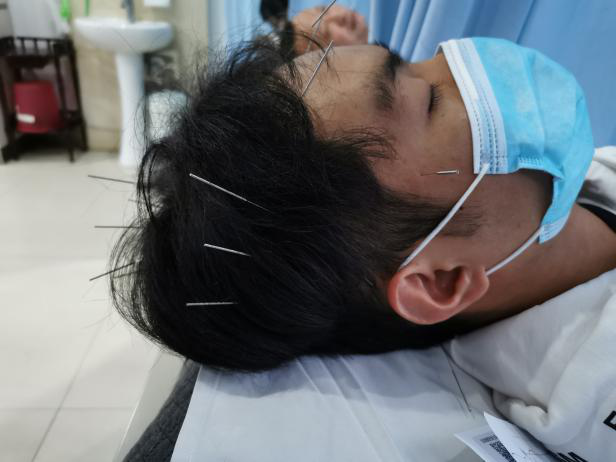 最后,安军明主任医师温馨提示,丛集性头痛应与偏头痛,三叉神经痛及