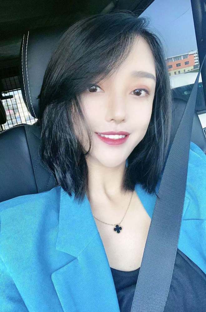 辛巴直言只要娜美愿意签约他随时都可以仙洋姐直播间怒怼辛巴