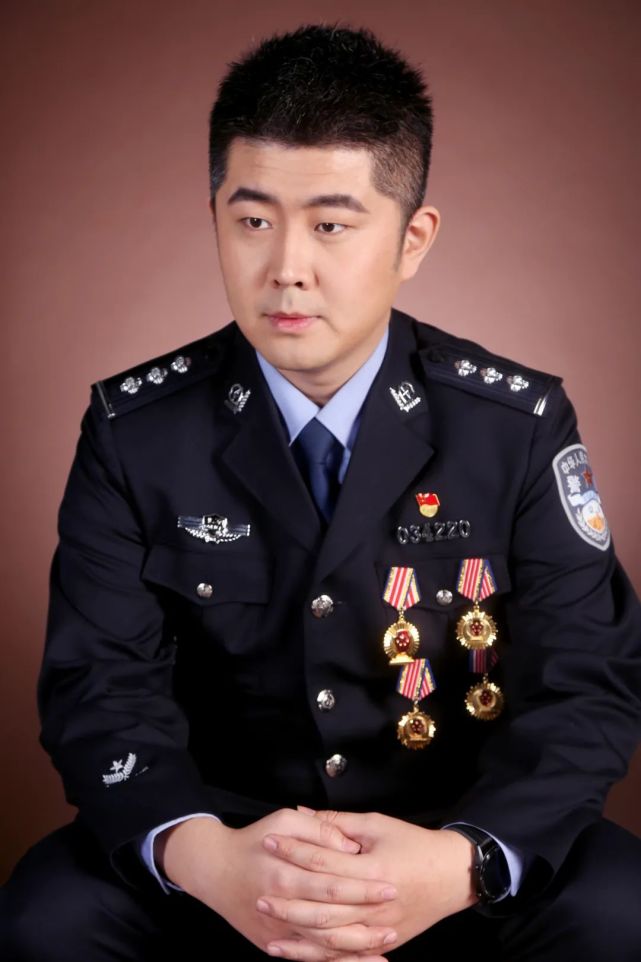 北京青年榜样候选人冯锐邀请您为他打call