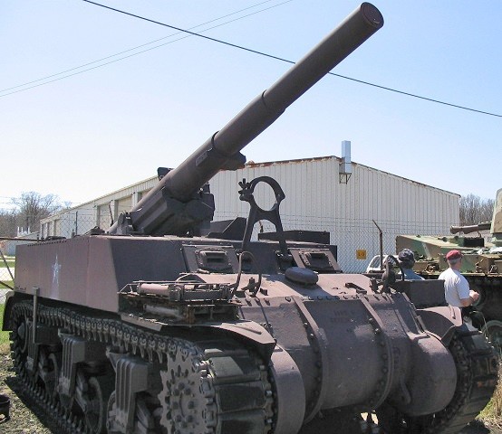 因此毫不奇怪的,美国人开始对更大的自行火炮及炮架感兴趣