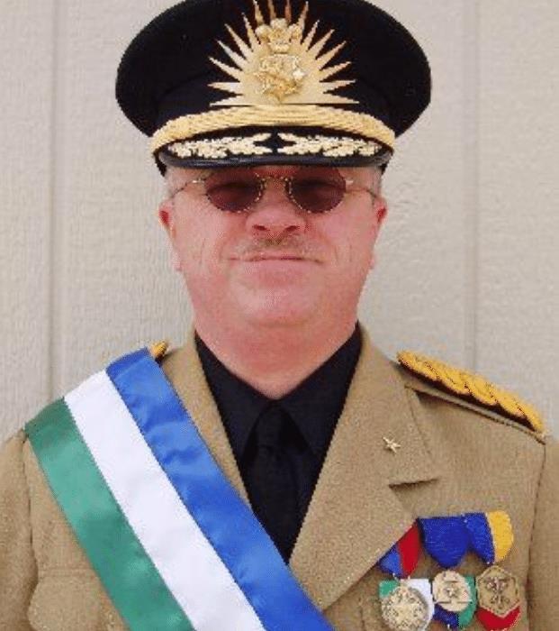 摩洛希亚共和国总统凯文鲍夫.