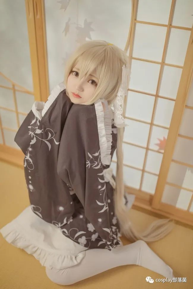 cos:浴衣穹妹,灵动的眼睛和金黄双马尾,要可爱出天际啊