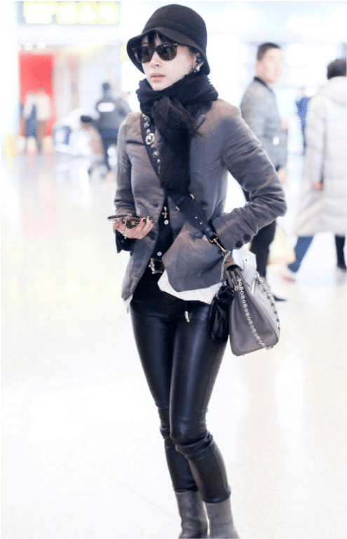 王子文真给小个子长脸,紧身皮裤秀电线腿,根本看不出只有162