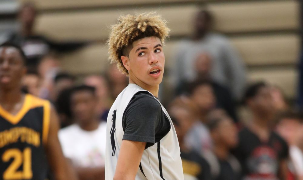 高中曾单场轰92分,被认为是球家三兄弟最强