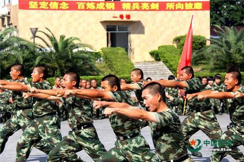 黑龙十八手是什么,武警部队为何禁止练习了这套搏击拳法?_腾讯新闻