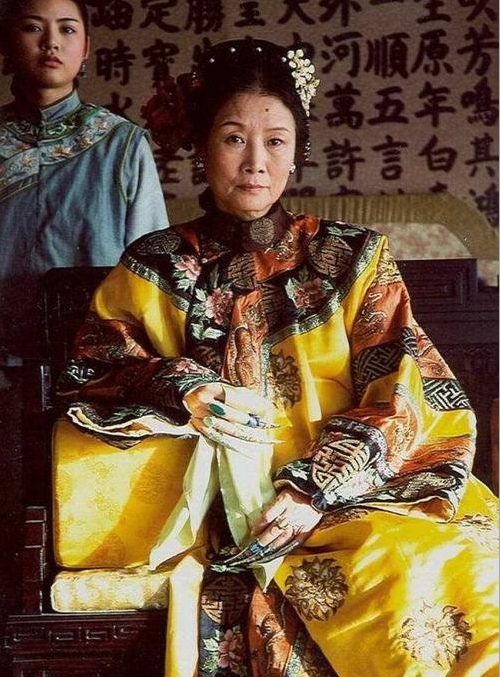 乔致庸晚年有白银一千万两相当于现在多少钱