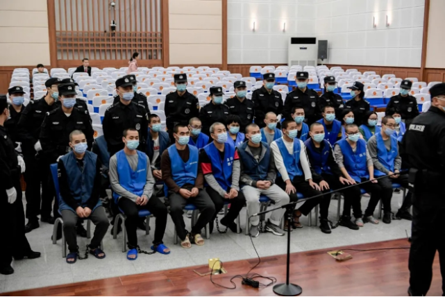 云南一"暴力传销"涉恶犯罪集团被端,21人被判刑,最高无期!
