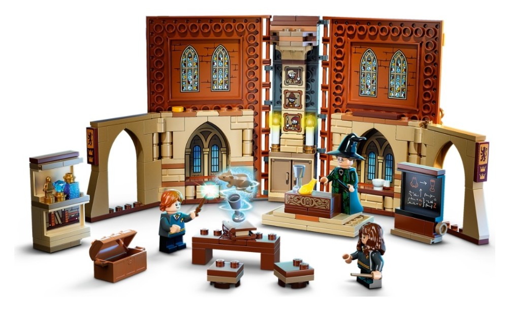 分多的导师,所以立体书封面做成红色,里面有麦教授和荣恩,妙丽的人偶