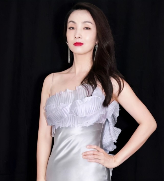 陶虹花样游泳队出身逼迫女儿学习潜水看到手势之后果然是亲妈