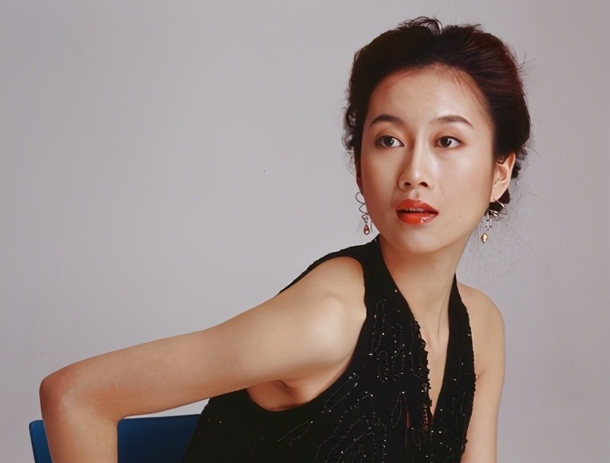 列夫·托尔斯泰|被现实毒打后，41岁温峥嵘自己摘下王冠：做人，别太把自己当回事