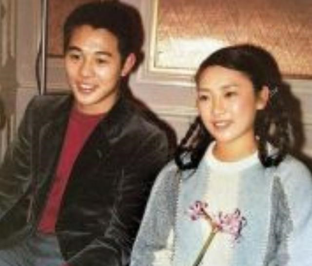 李连杰四个女儿同父不同命 利智生的宠爱有加 前妻生的颠沛流离 腾讯新闻