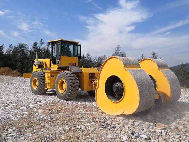 冲击碾压机械的冲击力介绍,梅花碾冲击式压路机施工控制要点