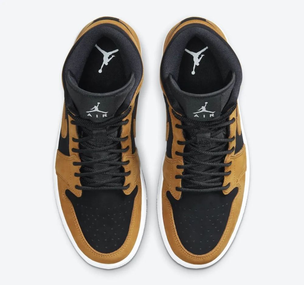 运动女生全新定义豹纹皮裤小蛮腰以及专属aj1