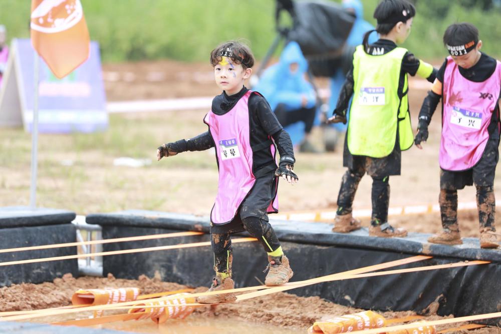 小巨人运动会陈立农被众人催生孩子许佳琪帮孔雪儿追星树苗