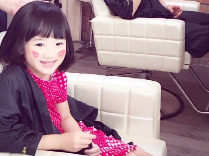 有种女大十八变叫吴尊女儿小时候软萌可爱长大成女神