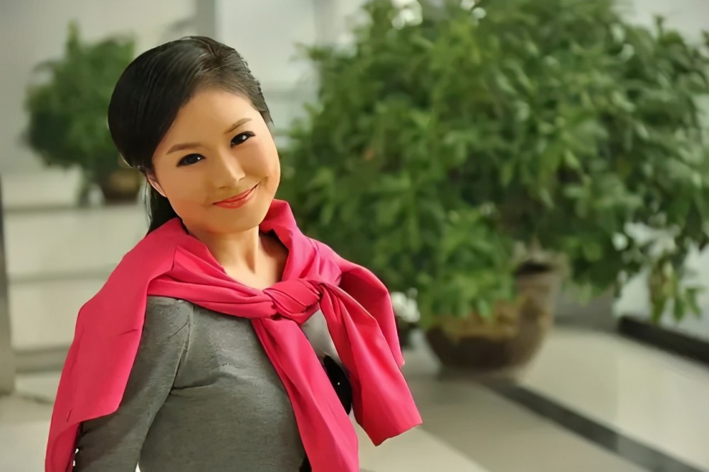 周立波|陪周立波成名却被抛弃，患抑郁症看前夫娶女富豪，张洁有多惨？