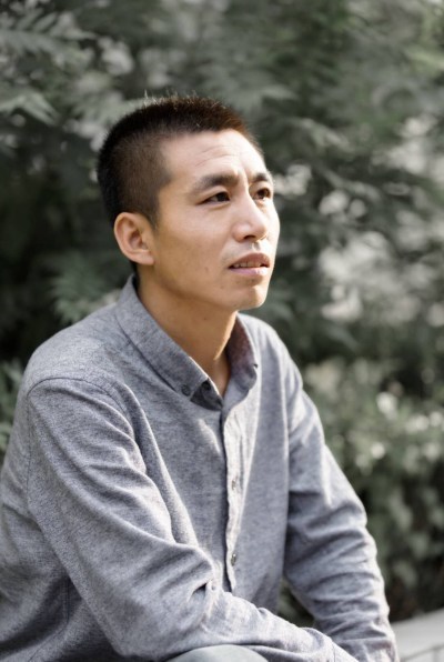 行吟诗刊丨马泽平:世间只此一日,我们来不及悲伤或者哭泣