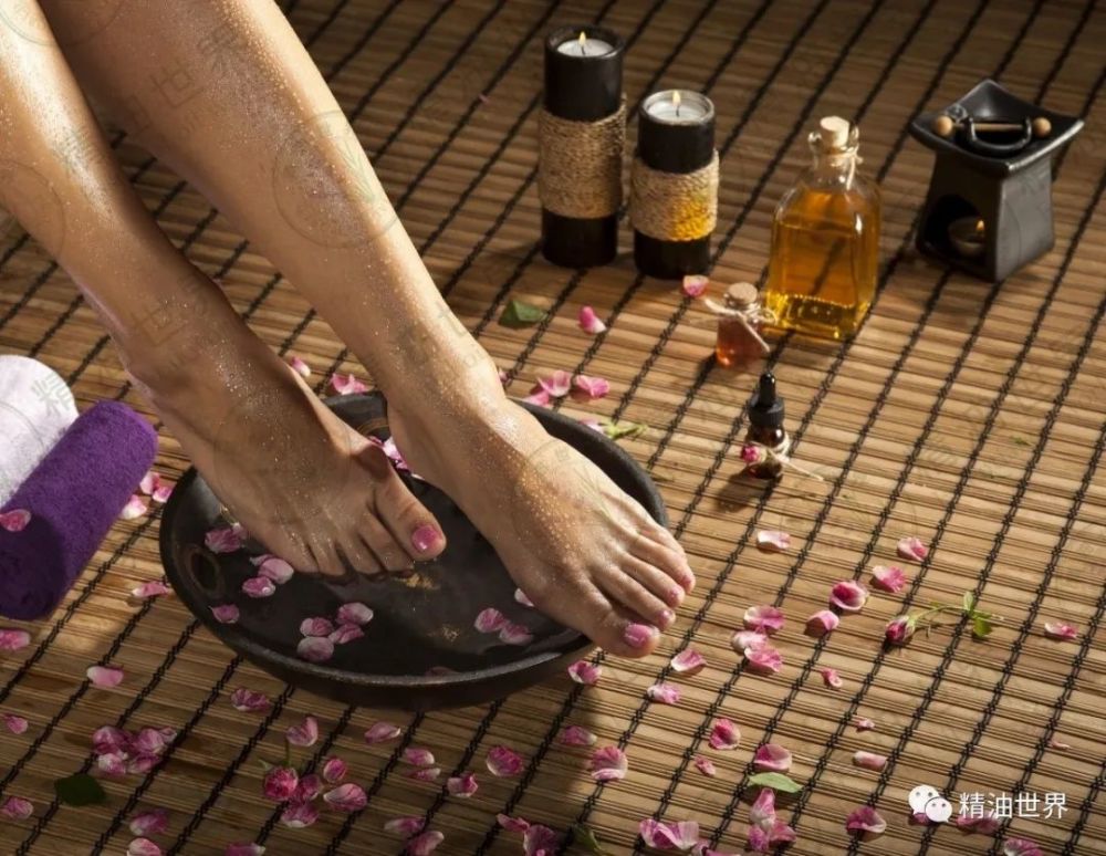 泡脚用什么精油好?