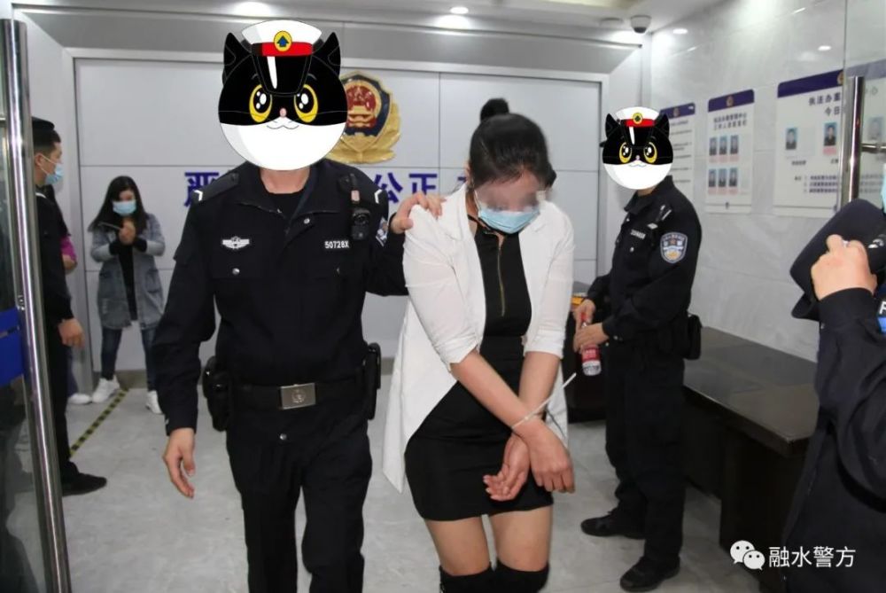 警方百余警力突击清查,带走26名涉黄人员_腾讯新闻