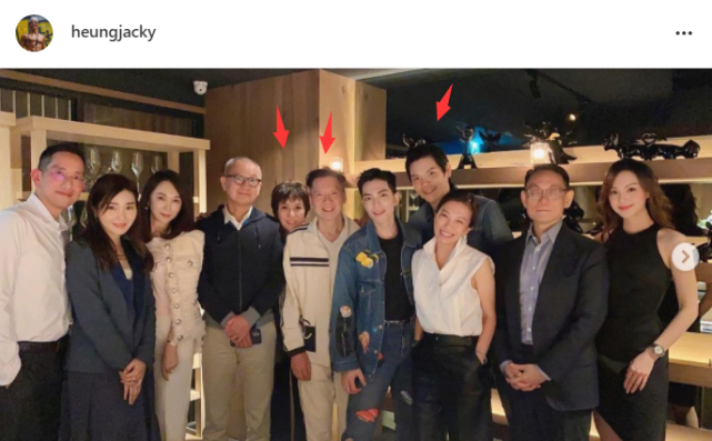 向佐和父母现身萧敬腾日料店向太精神矍铄独留郭碧婷照顾女儿