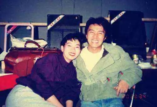 周星驰|周星驰遭旧爱追讨七千万被骂渣男，只因他全部的爱都给了另一个她！