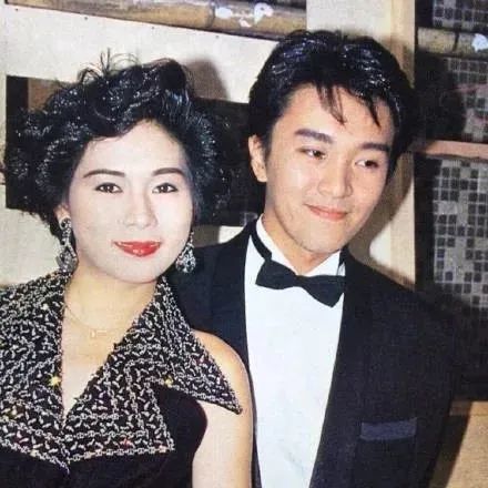 周星驰|周星驰遭旧爱追讨七千万被骂渣男，只因他全部的爱都给了另一个她！