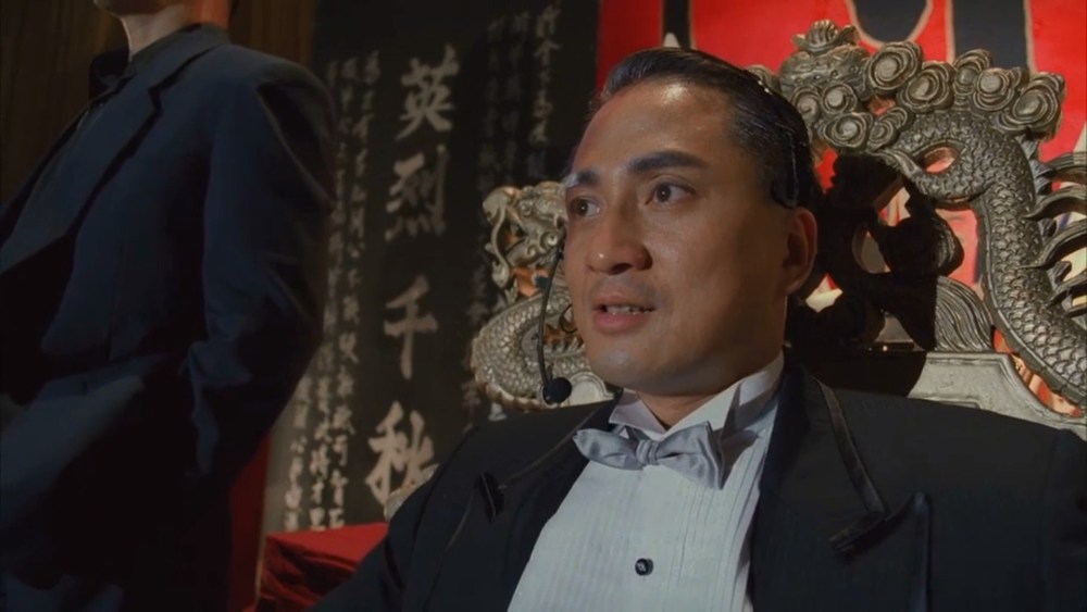 无论是眼神,还是说话的气势,管你后来的什么"洪兴"蒋先生,还是"东星"