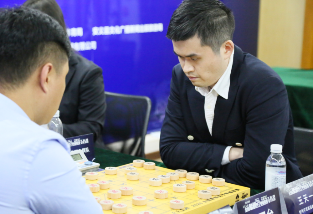 2020象甲|第十四轮 王天一不败金身告破 四川队大胜杭州