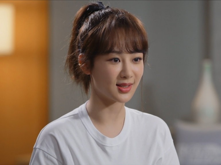 杨紫|《余生》播出有望，杨紫谈与肖战合作细节，称哭戏无法真情流露？