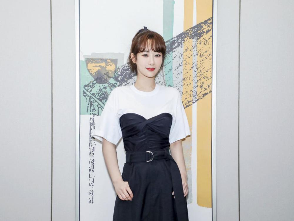 杨紫|《余生》播出有望，杨紫谈与肖战合作细节，称哭戏无法真情流露？